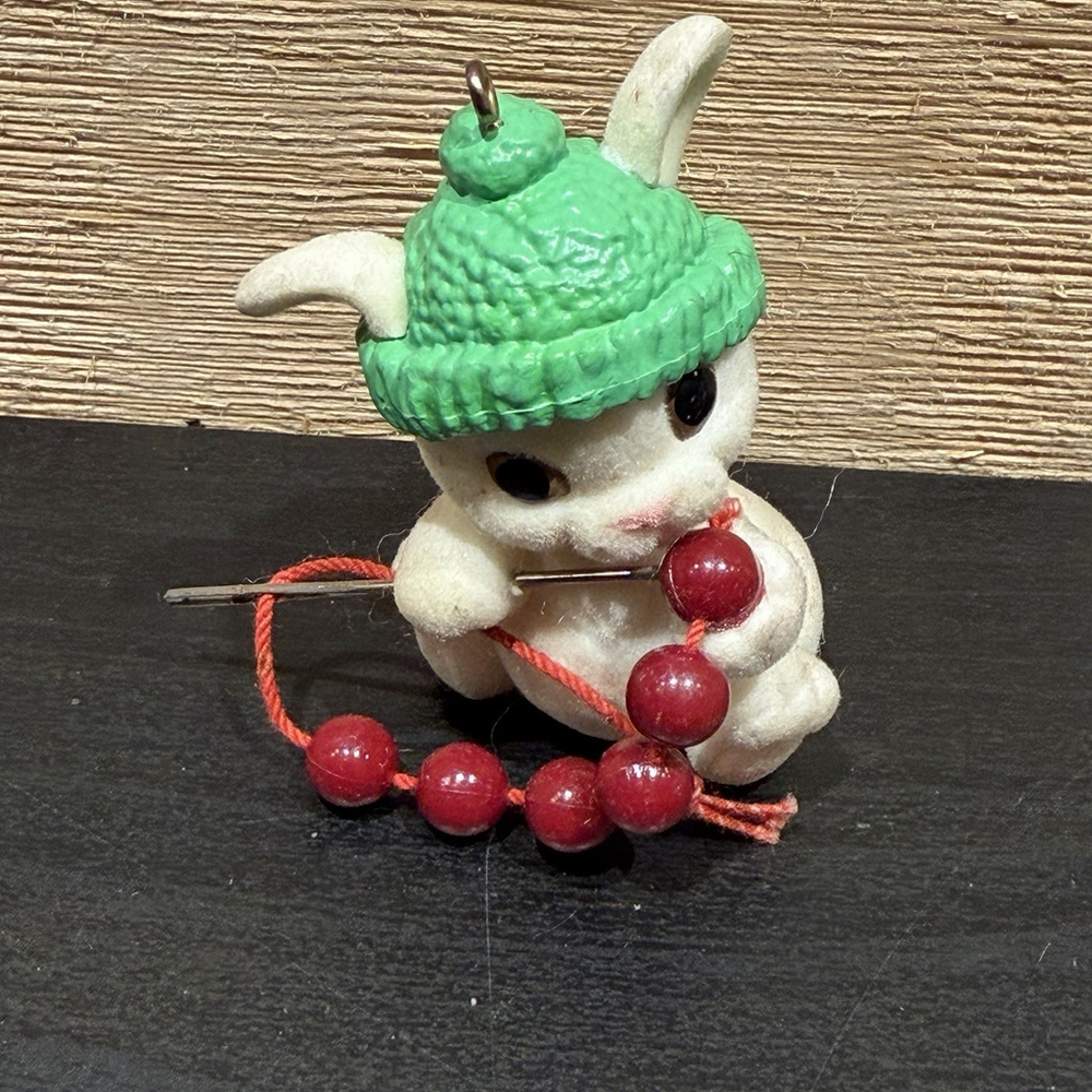 Hallmark‎ Keepsake Cranberry Bunny 1989 Christmas Ornament Grannycore Cabincore